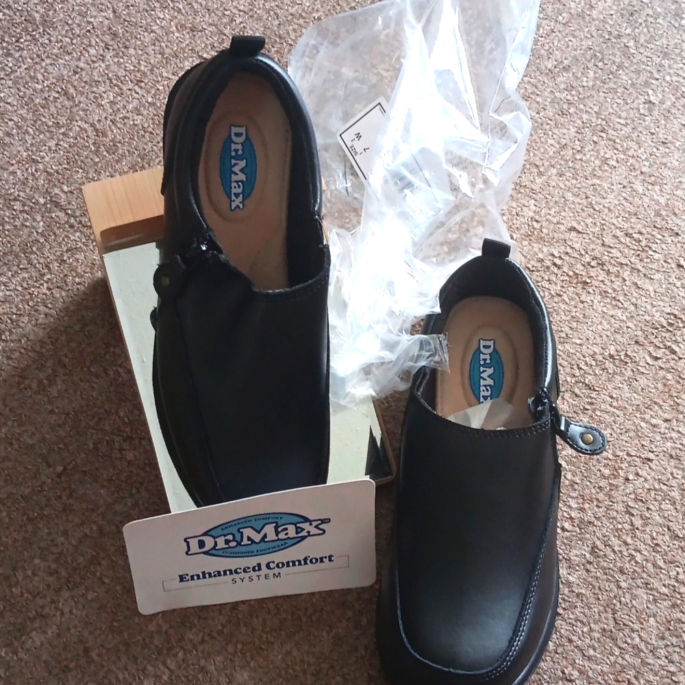 Dr. Max Women Shoes Sizes 7W 9W(1) NWT